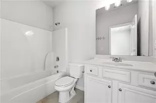 5425 Mirror Lake Dr, Cumming, GA 30028 - Photo 19