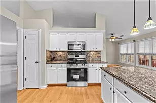 3360 Ennfield Ln, Duluth, GA 30096 - Photo 9