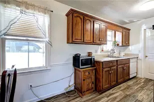 302 Douglas St, Cartersville, GA 30120 - Photo 11