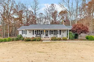 116 Wilson Cir, Carrollton, GA 30117 - Photo 1