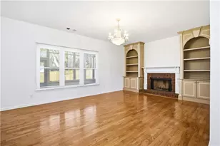 1660 Calvin Davis Cir, Lawrenceville, GA 30043 - Photo 9