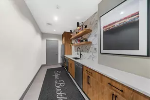 250 Pharr Rd NE, Atlanta, GA 30305 - Photo 45