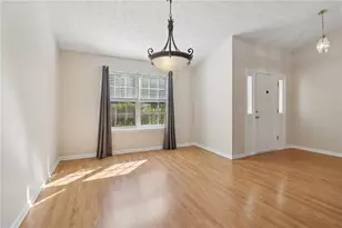 1038 River Plantation Dr, Woodstock, GA 30188 - Photo 3