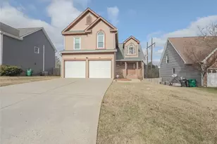 1835 Watercrest Cir, Lawrenceville, GA 30043 - Photo 3