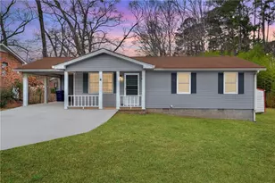 284 E 5th Ave, Winder, GA 30680 - Photo 1