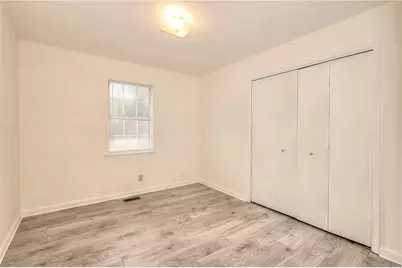 284 E 5th Avenue, Winder, GA 30680 - Photo 17