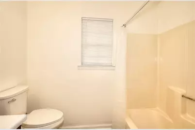 284 E 5th Avenue, Winder, GA 30680 - Photo 19