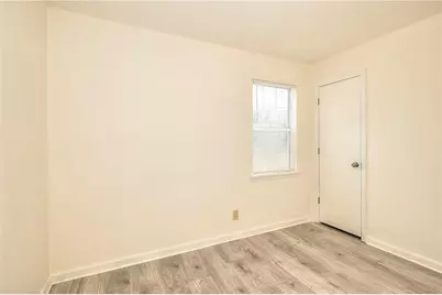 284 E 5th Avenue, Winder, GA 30680 - Photo 13