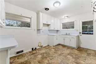 2309 Bryant Dr, Atlanta, GA 30344 - Photo 11