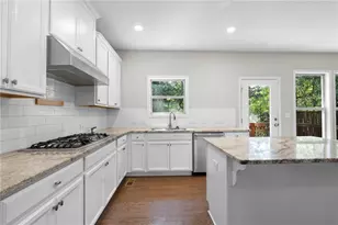 2460 Georgetown Ave, Atlanta, GA 30345 - Photo 11