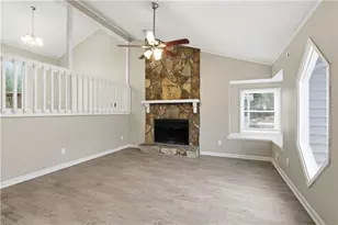 2742 Mountbery Dr, Snellville, GA 30039 - Photo 9