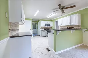 1880 Meadowchase Ct, Snellville, GA 30078 - Photo 17