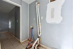 2231 Nelms Dr SW, Atlanta, GA 30315 - Photo 21