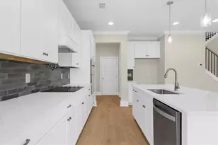 5559 Overview Dr, Flowery Branch, GA 30542 - Photo 19