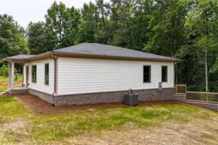 6345 Allatoona Gtwy, Acworth, GA 30102 - Photo 3