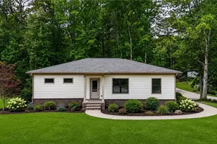 6345 Allatoona Gtwy, Acworth, GA 30102 - Photo 1