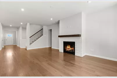 7201 Maple Brook Lane, Flowery Branch, GA 30542 - Photo 7