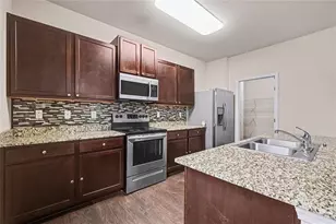 3315 Heatherwood Dr, Gainesville, GA 30507 - Photo 7