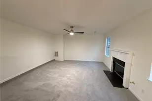 383 Berkshire Pl, Fairburn, GA 30213 - Photo 9