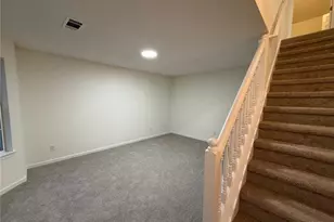 383 Berkshire Pl, Fairburn, GA 30213 - Photo 15