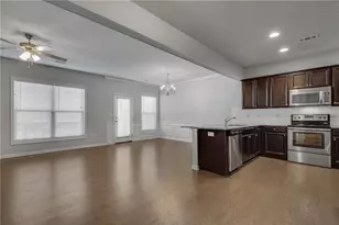 1024 Haley Woods Ln, Lawrenceville, GA 30043 - Photo 9