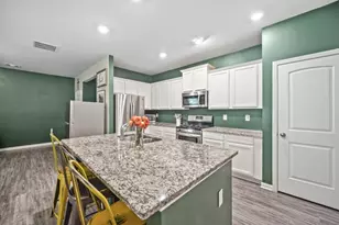 315 Pinewood Dr, Woodstock, GA 30189 - Photo 9