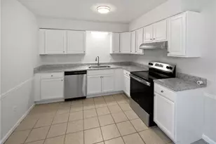 9129 Bent Pine Ct NE, Covington, GA 30014 - Photo 5