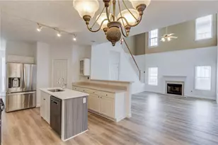 802 Board Walk Ct, Loganville, GA 30052 - Photo 15