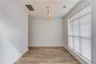 802 Board Walk Ct, Loganville, GA 30052 - Photo 9