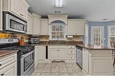 1480 Bramlett Forest Trail, Lawrenceville, GA 30045 - Photo 15