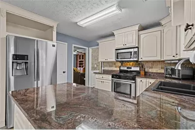 1480 Bramlett Forest Trail, Lawrenceville, GA 30045 - Photo 17