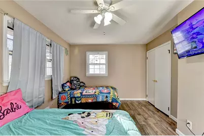 302 Holly Lane, Gainesville, GA 30501 - Photo 17