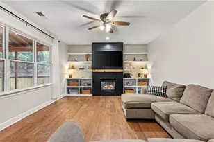 211 Woodview Ln, Woodstock, GA 30188 - Photo 5