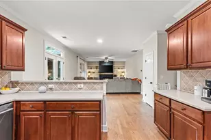 211 Woodview Ln, Woodstock, GA 30188 - Photo 9