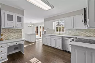 6304 Broomsedge Trail, Peachtree Corners, GA 30092 - Photo 17