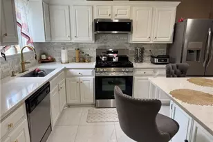 3695 Winterberry Ln, Snellville, GA 30039 - Photo 11