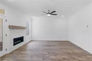 818 Dodd Trl, Buford, GA 30518 - Photo 15