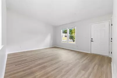 6385 Emerald Pointe Circle, College Park, GA 30349 - Photo 7