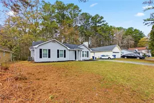 6385 Emerald Pointe Cir, College Park, GA 30349 - Photo 3