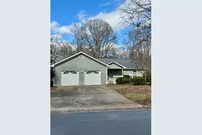 910 Thousand Oaks Drive, Lawrenceville, GA 30043 - Photo 1