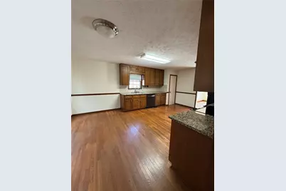 910 Thousand Oaks Drive, Lawrenceville, GA 30043 - Photo 5