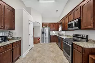 336 Dixie Ct, Mount Airy, GA 30563 - Photo 9