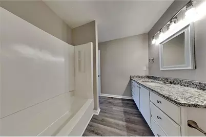 554 Sherwood Oaks Road, Stone Mountain, GA 30087 - Photo 9