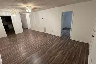 8501 Westchester Dr, Douglasville, GA 30134 - Photo 3