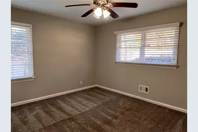 2047 Panstone Court SW, Marietta, GA 30060 - Photo 11