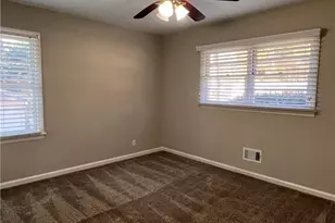 2047 Panstone Ct SW, Marietta, GA 30060 - Photo 11