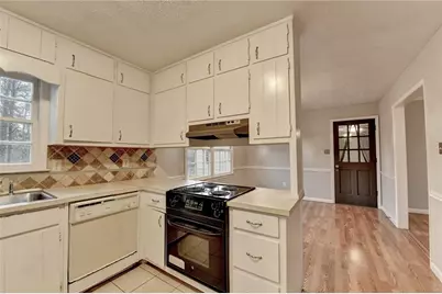 493 Tracy Court, Lawrenceville, GA 30046 - Photo 13