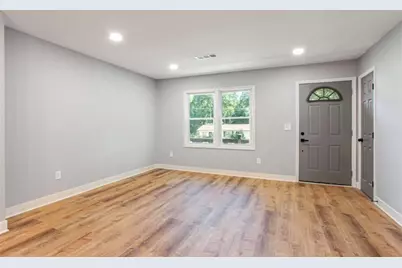 3652 Sweetbriar Circle, Lithia Springs, GA 30122 - Photo 9