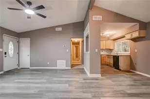 8962 Bentwood Ln, Riverdale, GA 30274 - Photo 15