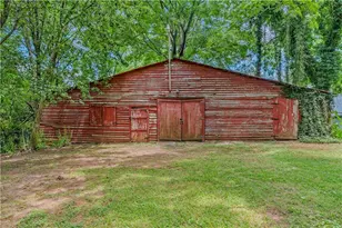 252 Seavy St, Senoia, GA 30276 - Photo 49